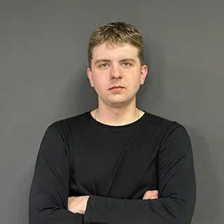 Артём